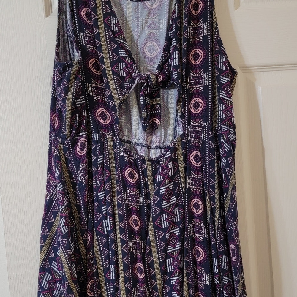 TORRID keyhole back geometric dress